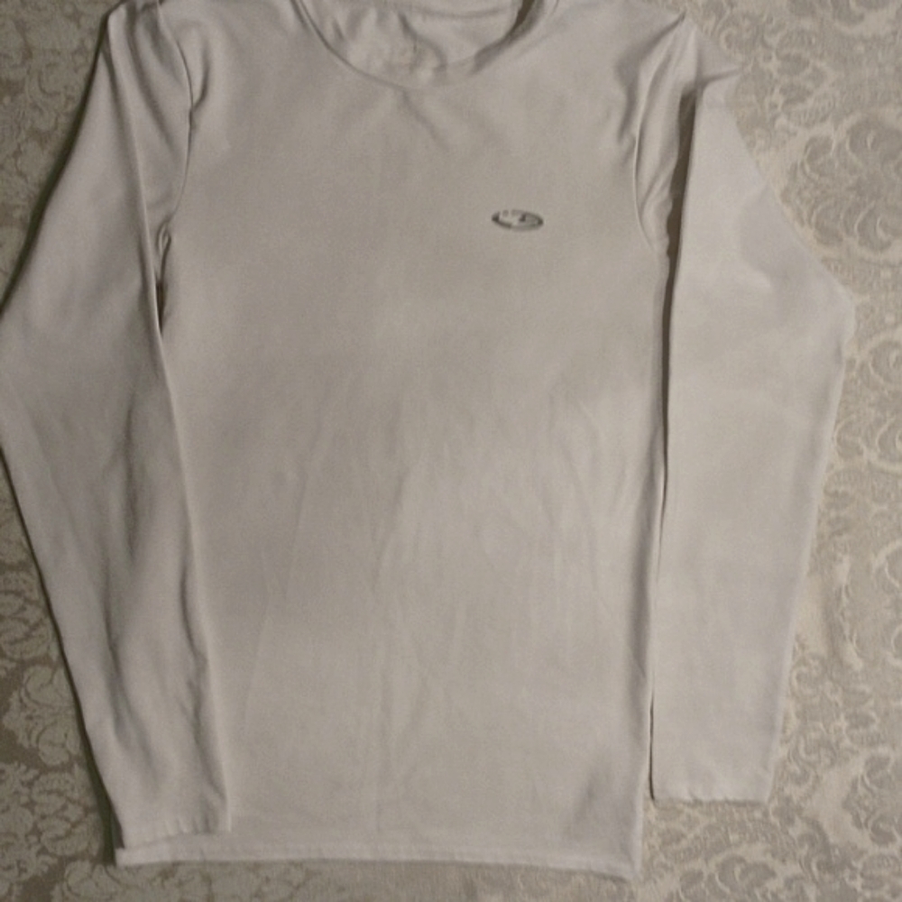 Champion C9 Boys XLarge, white long sleeve compression shirt
